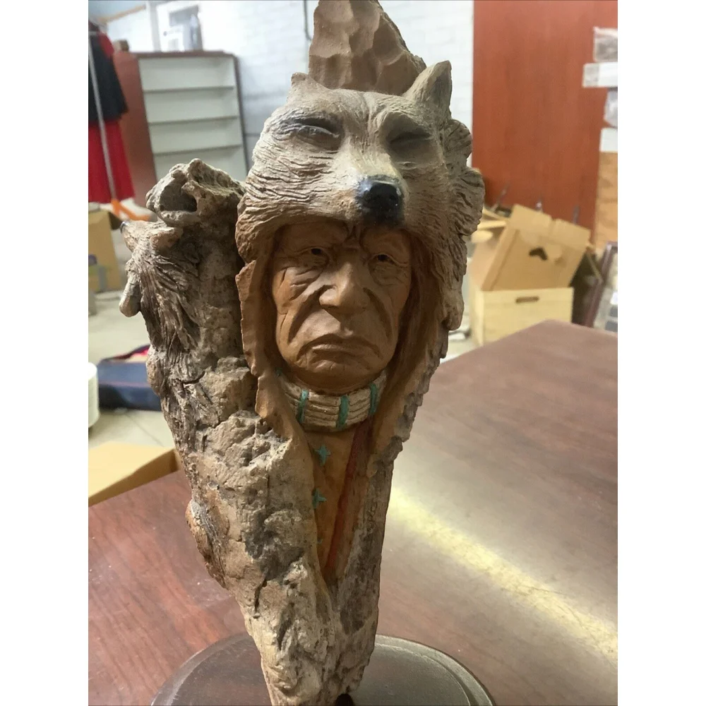 Stephen Herrero 1990 Lone Wolf Limited Edition #3007 Sculpture 10” Long*